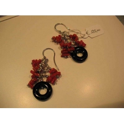Orecchini onice/corallo Orecchini onice/corallo